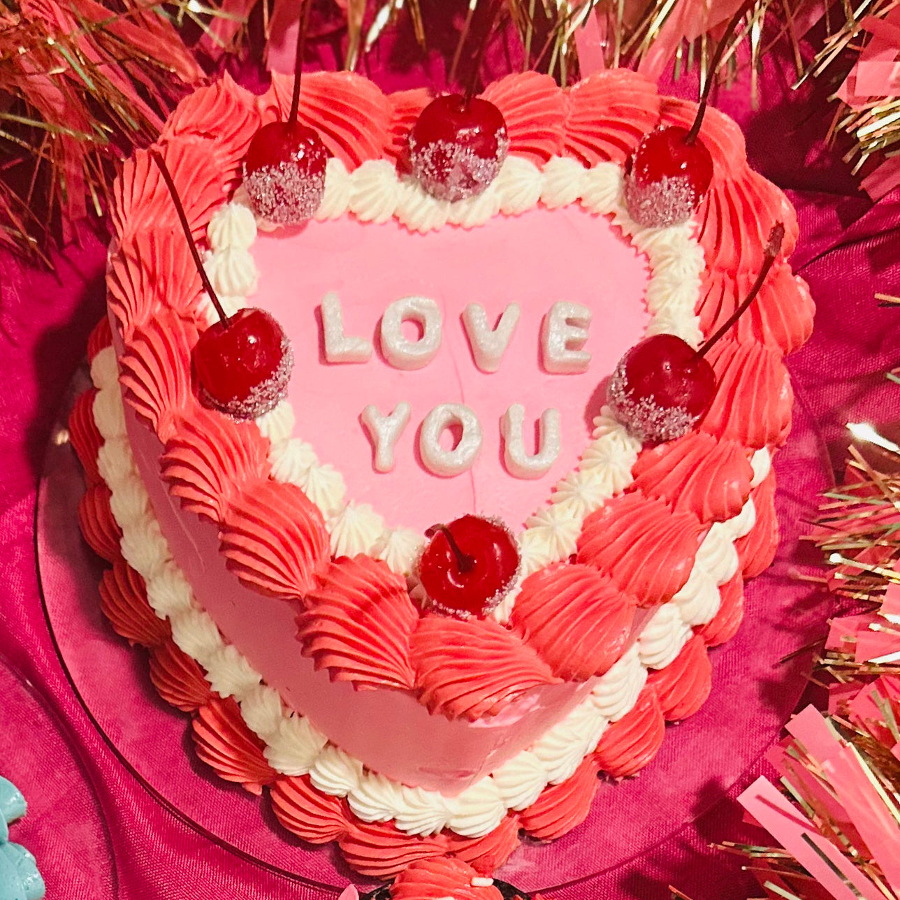 Vintage Rouge Mini Heart Cake