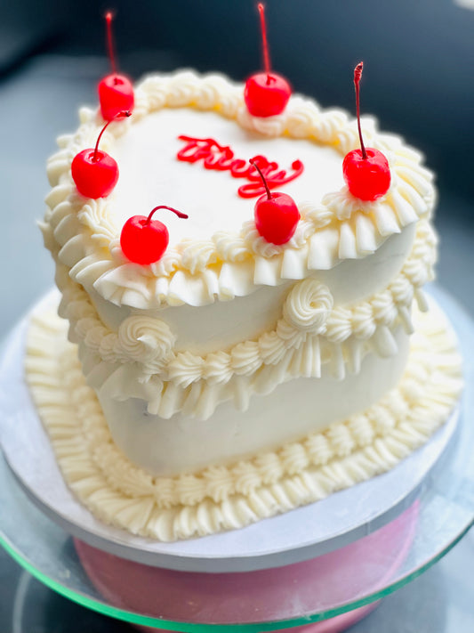 Vintage Retro Ivory Cake- classic vintage heart